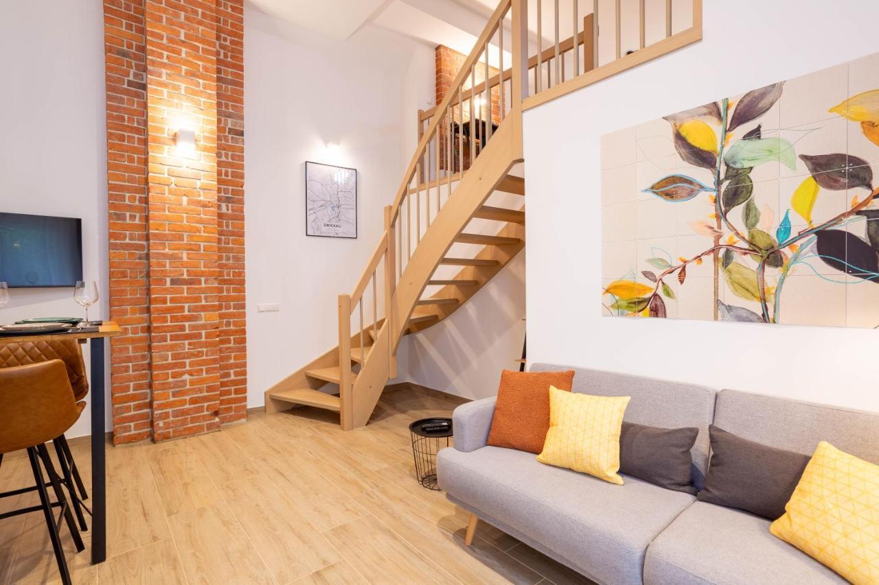Soulscape Apartments Loft Zwickau Citycenter Mit Tg-Stellplatz, Magenta-Tv Und Klima Luaran gambar